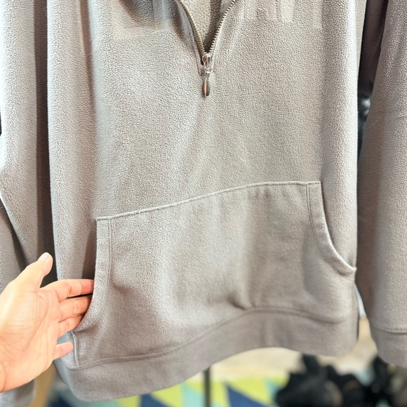 521. Old Navy Micro fleece half zipper sweatshirt, size XL - Picture 7 of 9